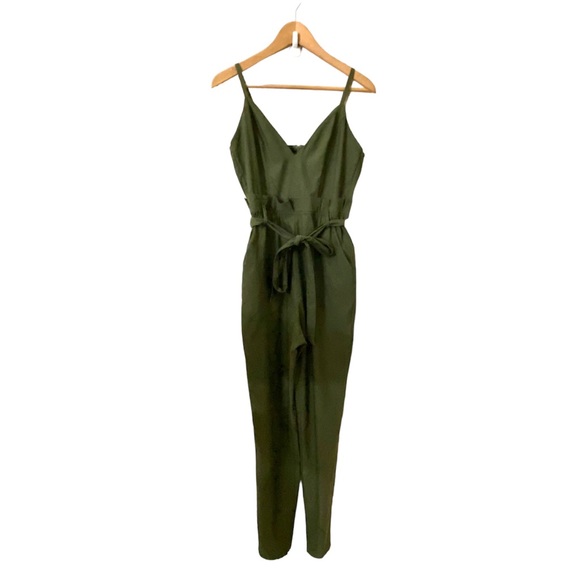 [Windsor] NWOT V-Neck Paper Bag Jumpsuit - Picture 6 of 6